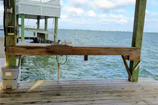 106 Quayside Dr, Tiki Island, TX 77554 - Photo 6