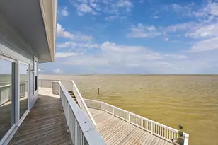 106 Quayside Dr, Tiki Island, TX 77554 - Photo 28