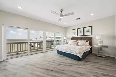 106 Quayside Drive, Tiki Island, TX 77554 - Photo 12