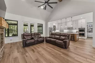 157 Wagon Pass Dr, Huntsville, TX 77340 - Photo 12