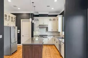3711 Newhouse St, Houston, TX 77019 - Photo 8