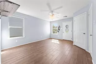 12038 Helvick Cres Ave, Houston, TX 77051 - Photo 2