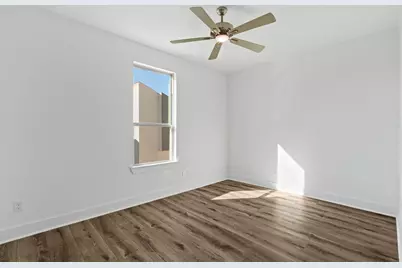 5608 Savyon Drive, Houston, TX 77091 - Photo 32