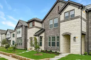 2920 ELLE DR, Grand Prairie, TX 75052 - Photo 6