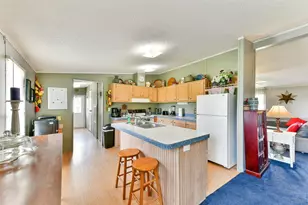 10203 S Country Dr, Alvin, TX 77511 - Photo 8