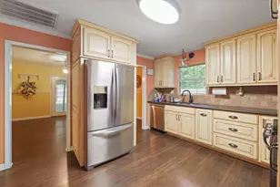 142 County Rd 450, Dayton, TX 77535 - Photo 8