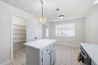 12014 S Youngwood Lane, Houston, TX 77043 - Photo 14