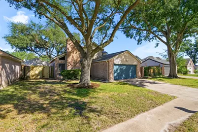 12014 S Youngwood Lane, Houston, TX 77043 - Photo 2