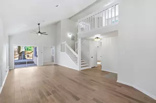 12014 S Youngwood Ln, Houston, TX 77043 - Photo 6