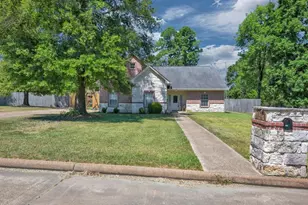 290 Austin Ln, Pollok, TX 75969 - Photo 2