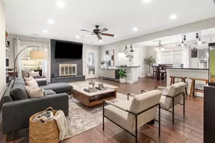 3804 September Dr, Baytown, TX 77521 - Photo 4