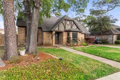 3804 September Drive, Baytown, TX 77521 - Photo 2