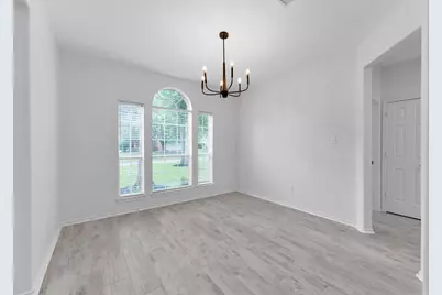87 S Wynnoak Circle, The Woodlands, TX 77382 - Photo 4