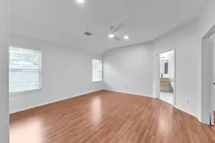87 S Wynnoak Cir, The Woodlands, TX 77382 - Photo 20