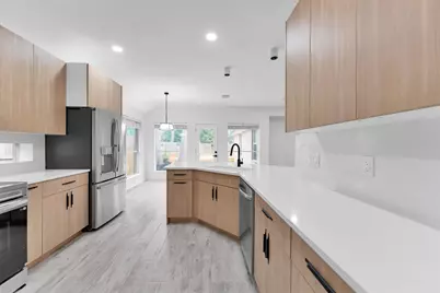 87 S Wynnoak Circle, The Woodlands, TX 77382 - Photo 6