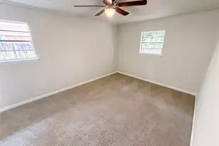 912 S 23rd St, Nederland, TX 77627 - Photo 10
