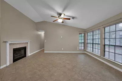 93 W High Oaks Circle, The Woodlands, TX 77380 - Photo 4