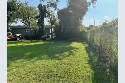 715 W Rittenhouse Road, Houston, TX 77091 - Photo 6