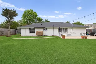 1426 Freedonia Dr, Houston, TX 77055 - Photo 28