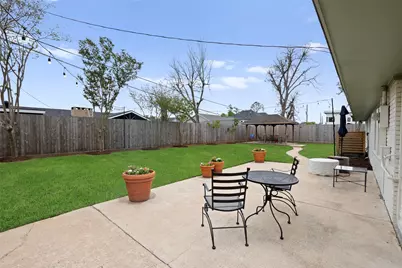 1426 Freedonia Drive, Houston, TX 77055 - Photo 26