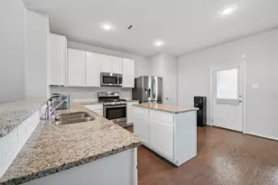 812 Boston St, Deer Park, TX 77536 - Photo 12