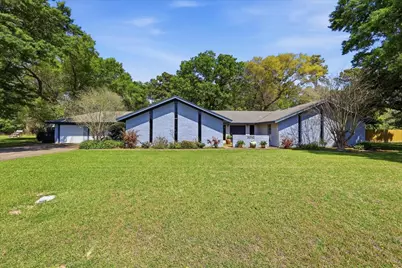 3010 Kelley Street, West Orange, TX 77630 - Photo 2