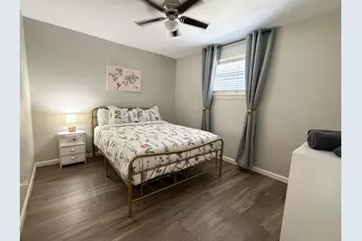 1412 E 35th Street #2, Houston, TX 77022 - Photo 6