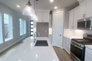 21818 Fitzroy Mnr Ln, Cypress, TX 77433 - Photo 6