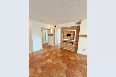 8281 Kingsbrook Road #256, Houston, TX 77024 - Photo 6