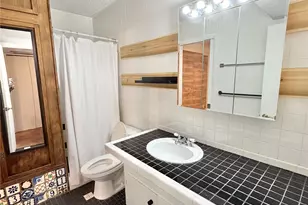 8281 Kingsbrook Rd, Houston, TX 77024 - Photo 10