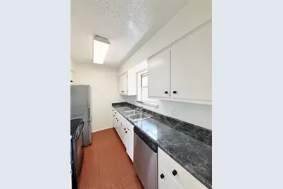 8281 Kingsbrook Road #256, Houston, TX 77024 - Photo 18