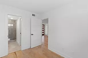 319 Eastwood St, Houston, TX 77011 - Photo 22