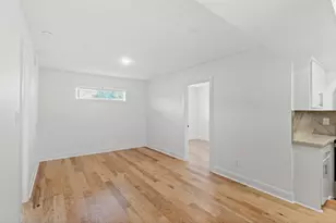 319 Eastwood St, Houston, TX 77011 - Photo 16