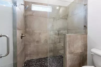 319 Eastwood Street, Houston, TX 77011 - Photo 36