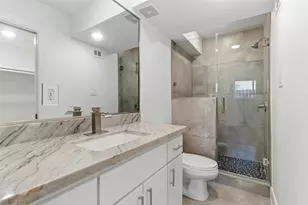 319 Eastwood St, Houston, TX 77011 - Photo 18