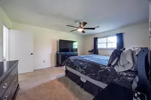 502 Red Bud Ln, Baytown, TX 77520 - Photo 12