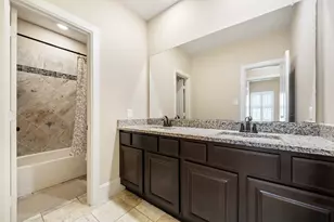 1309 Afton St, Houston, TX 77055 - Photo 20