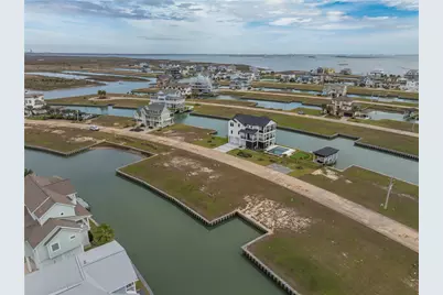 8 Marathon, Hitchcock, TX 77563 - Photo 36