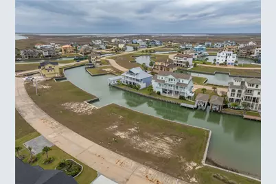 8 Marathon, Hitchcock, TX 77563 - Photo 32