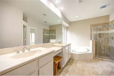 18 Arbor Bend Drive, Houston, TX 77070 - Photo 8