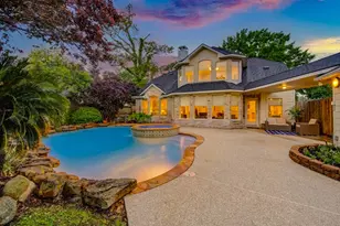18 Arbor Bend Dr, Houston, TX 77070 - Photo 2
