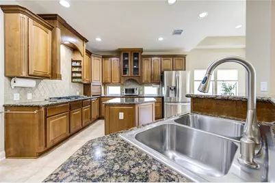 18 Arbor Bend Drive, Houston, TX 77070 - Photo 10