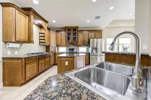 18 Arbor Bend Dr, Houston, TX 77070 - Photo 10