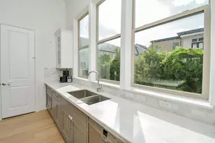 615 Nagle St, Houston, TX 77003 - Photo 18