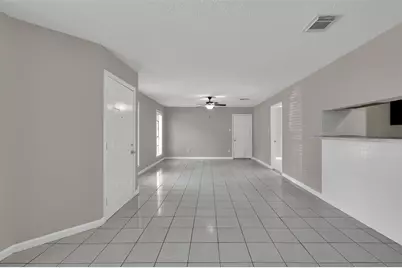 1018 Surrey Court, Tomball, TX 77375 - Photo 10