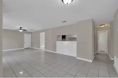 1018 Surrey Court, Tomball, TX 77375 - Photo 8
