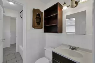 1018 Surrey Ct, Tomball, TX 77375 - Photo 18