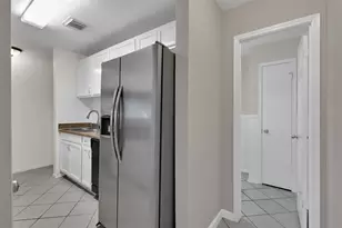 1018 Surrey Ct, Tomball, TX 77375 - Photo 14