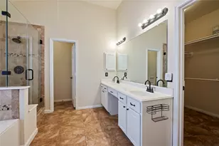 2143 Winding Springs Dr, League City, TX 77573 - Photo 14