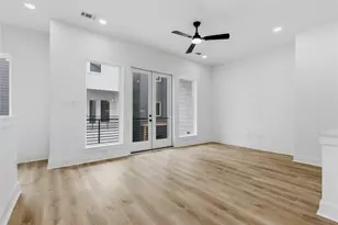 812 Elkhart St, Houston, TX 77091 - Photo 8